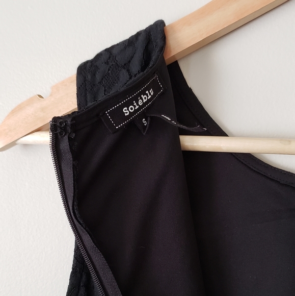 Soieblu • Modcloth Floral Design Metallic Dress - Picture 5 of 9